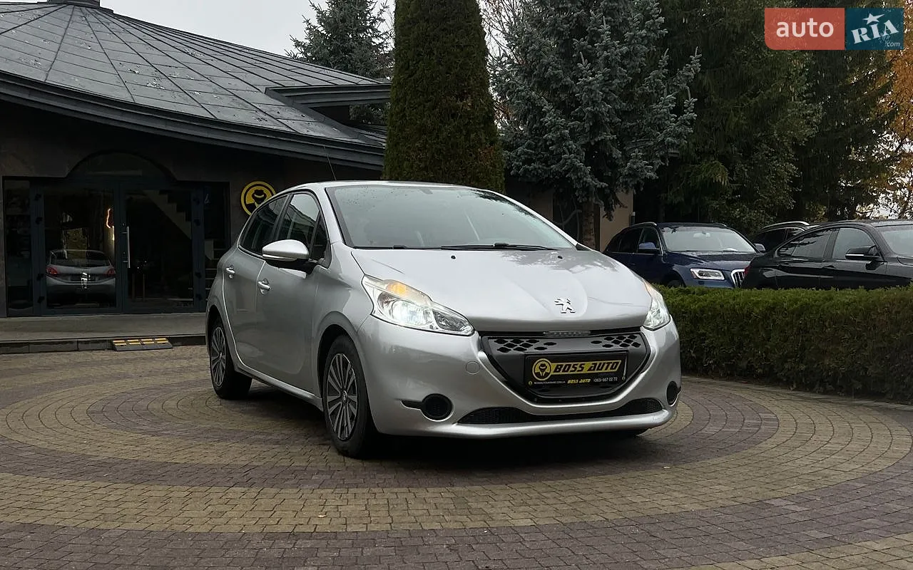 Peugeot 208, 2013