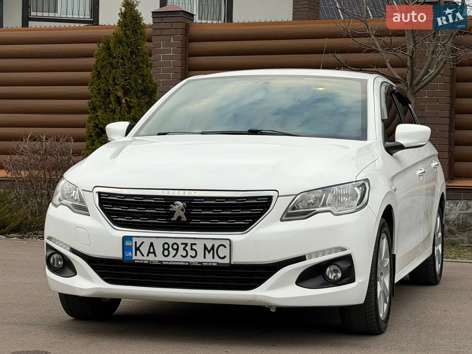 Peugeot 301, 2017
