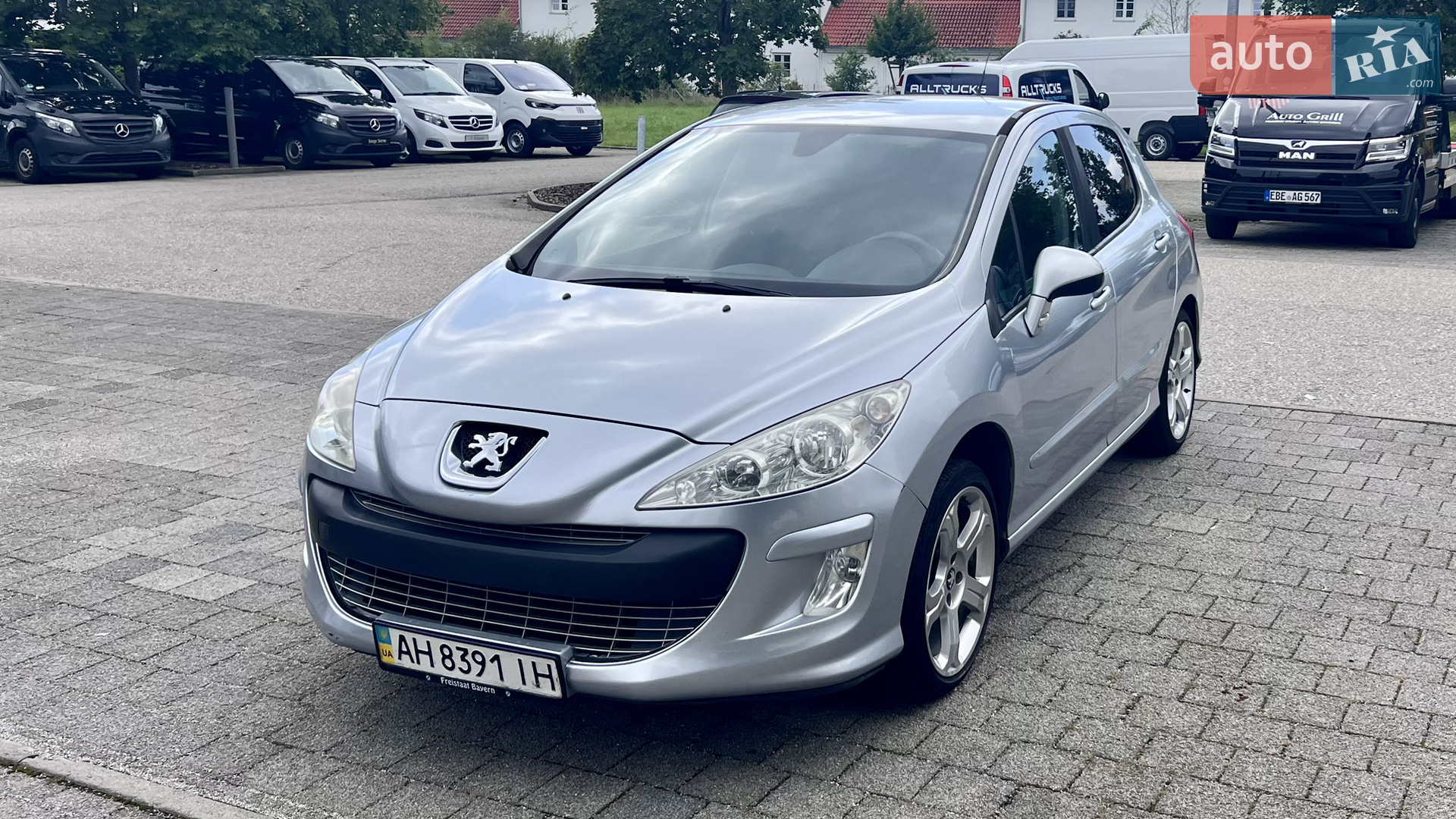 Peugeot 308, 2011