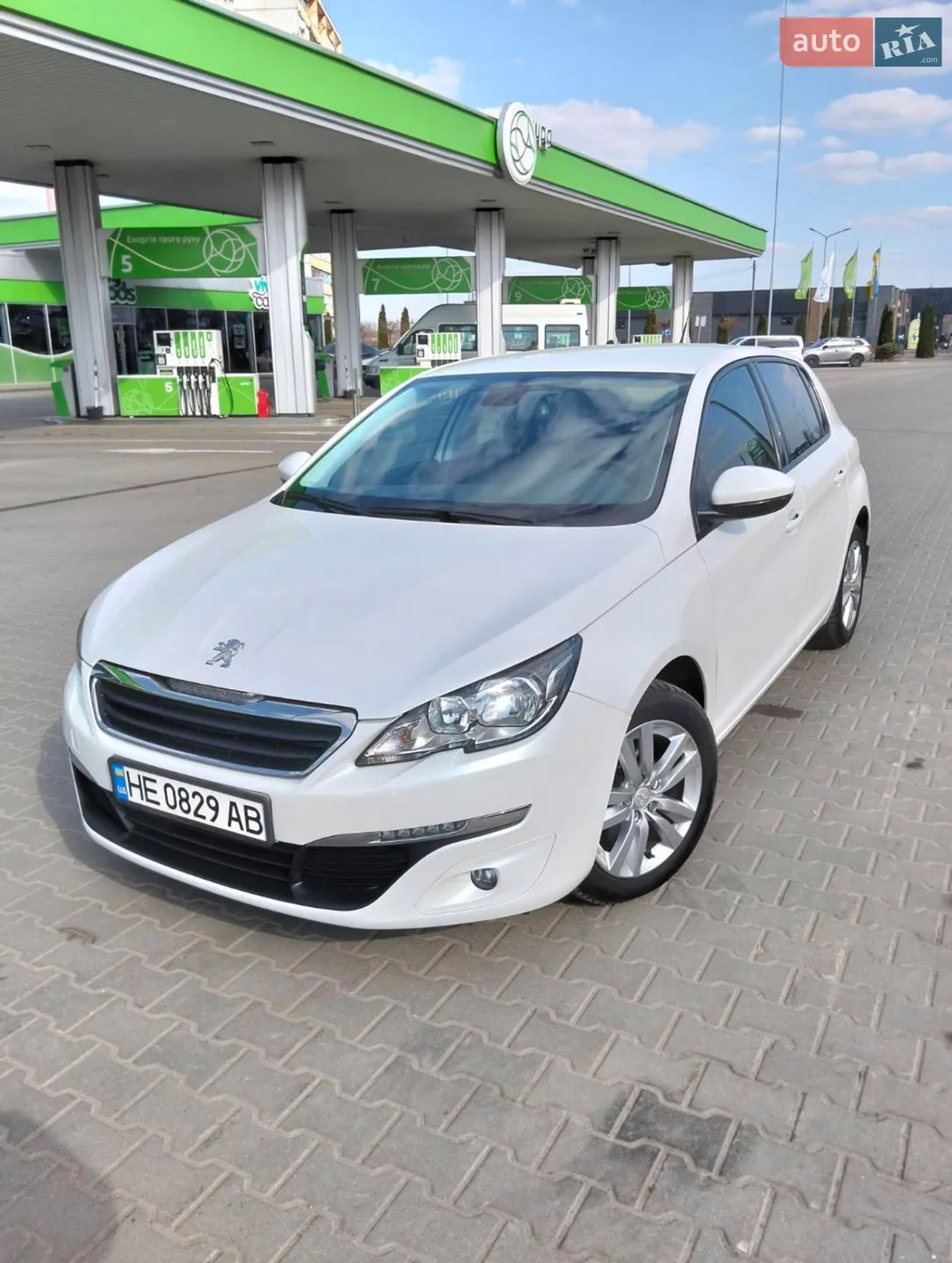 Peugeot 308, 2015