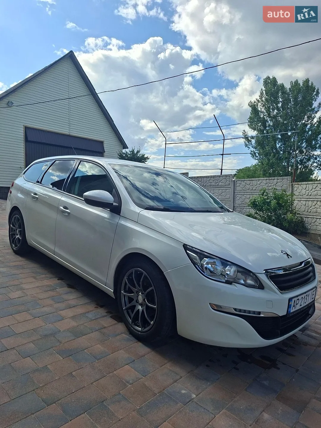 Peugeot 308, 2015