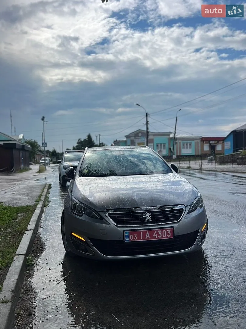 Peugeot 308, 2015