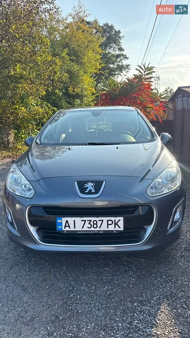Peugeot 308, 2011