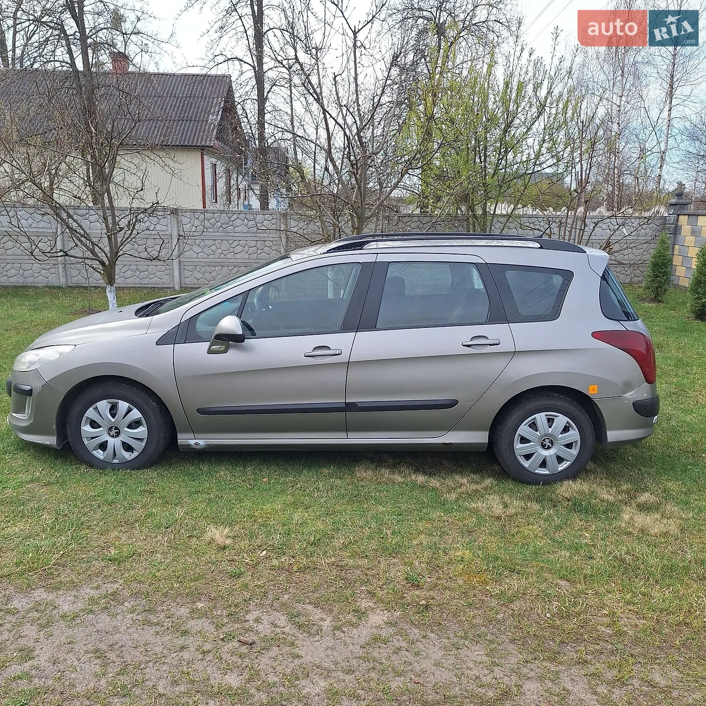 Peugeot 308, 2011