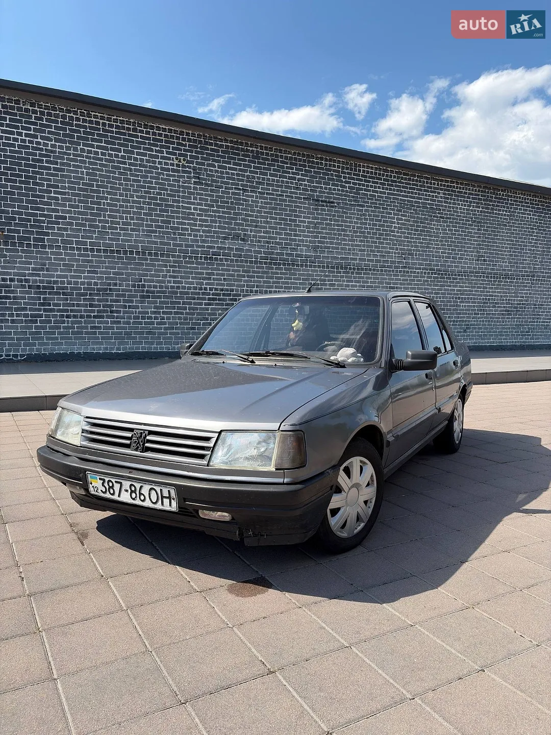 Peugeot 309, 1986