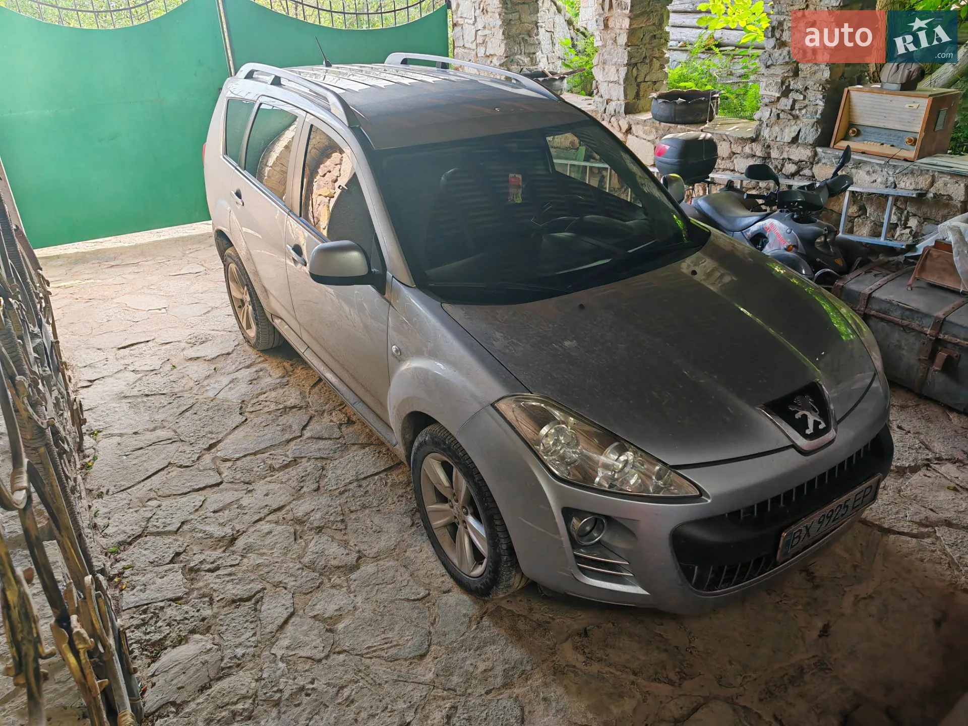 Peugeot 4007, 2010