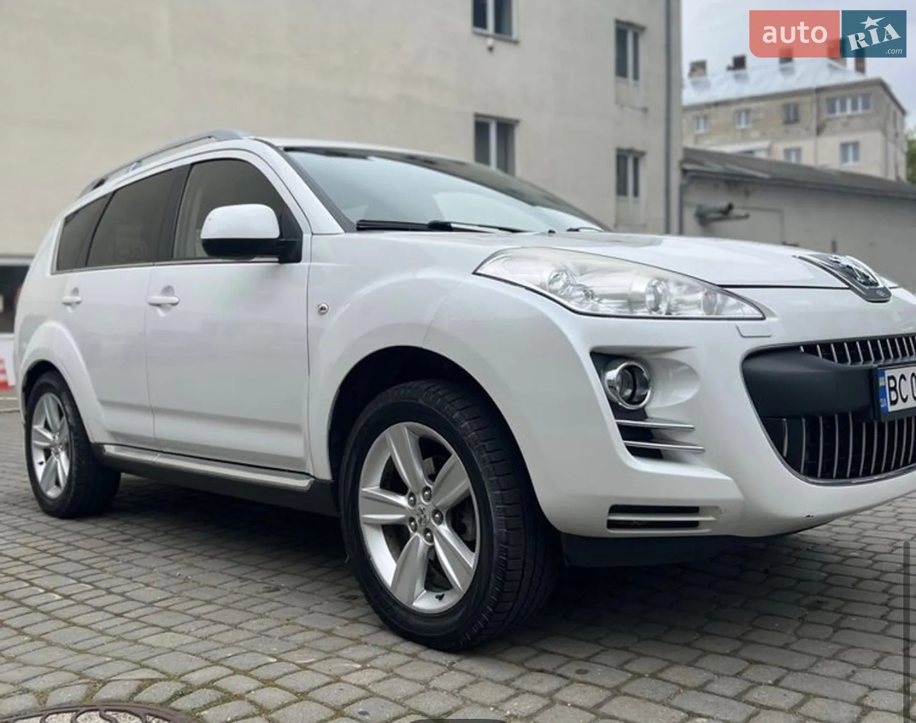 Peugeot 4007, 2012