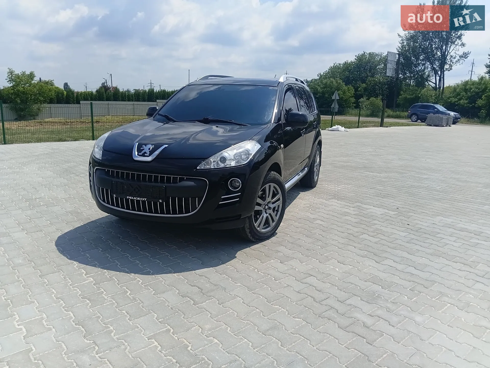 Peugeot 4007, 2010