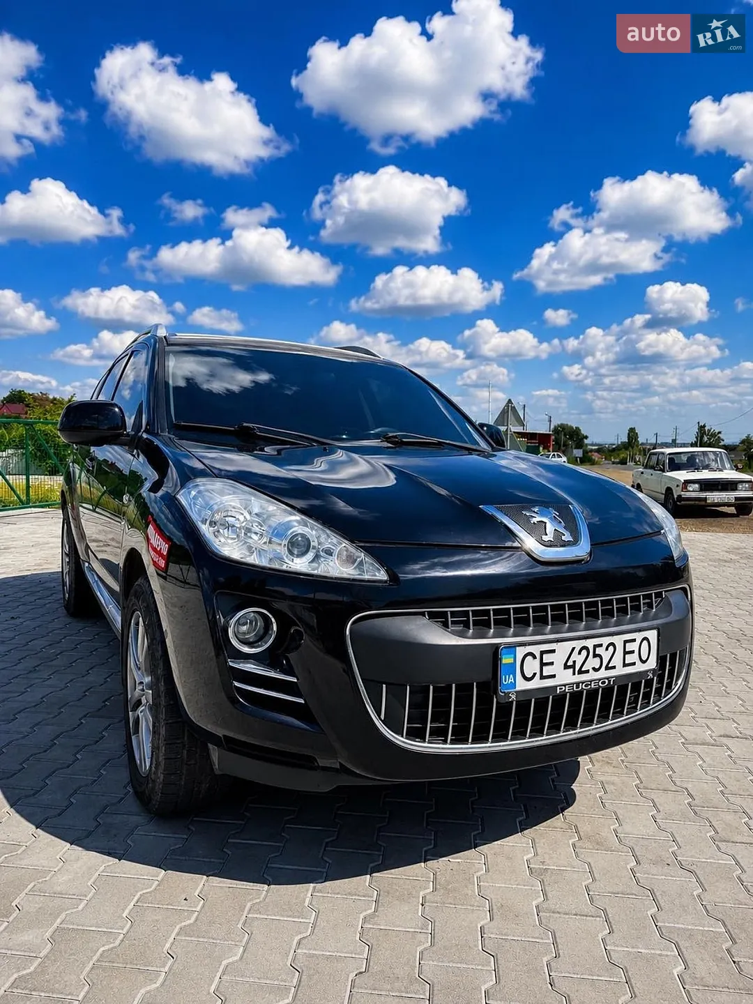 Peugeot 4007, 2010