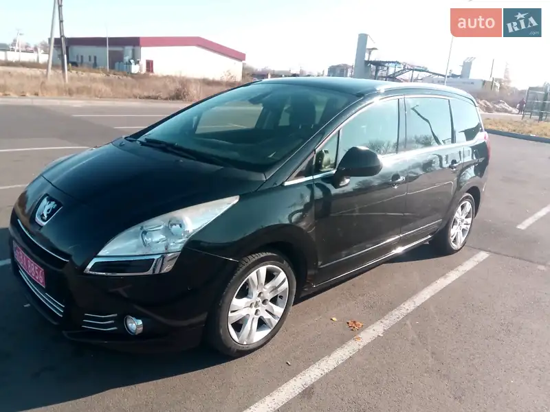 Peugeot 5008 2012 — 1