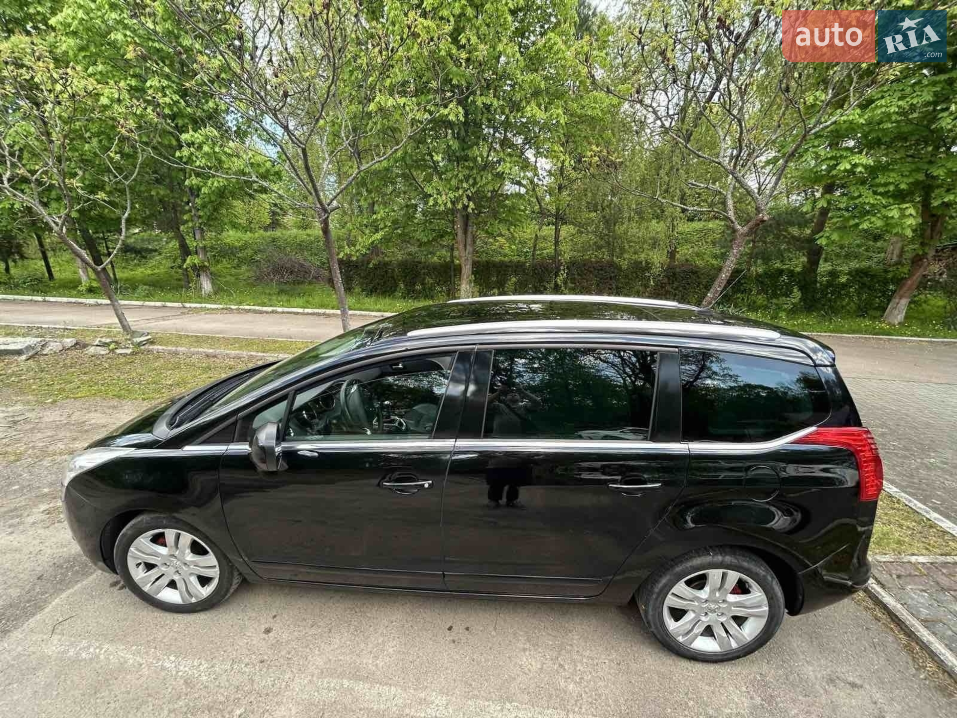 Peugeot 5008, 2013