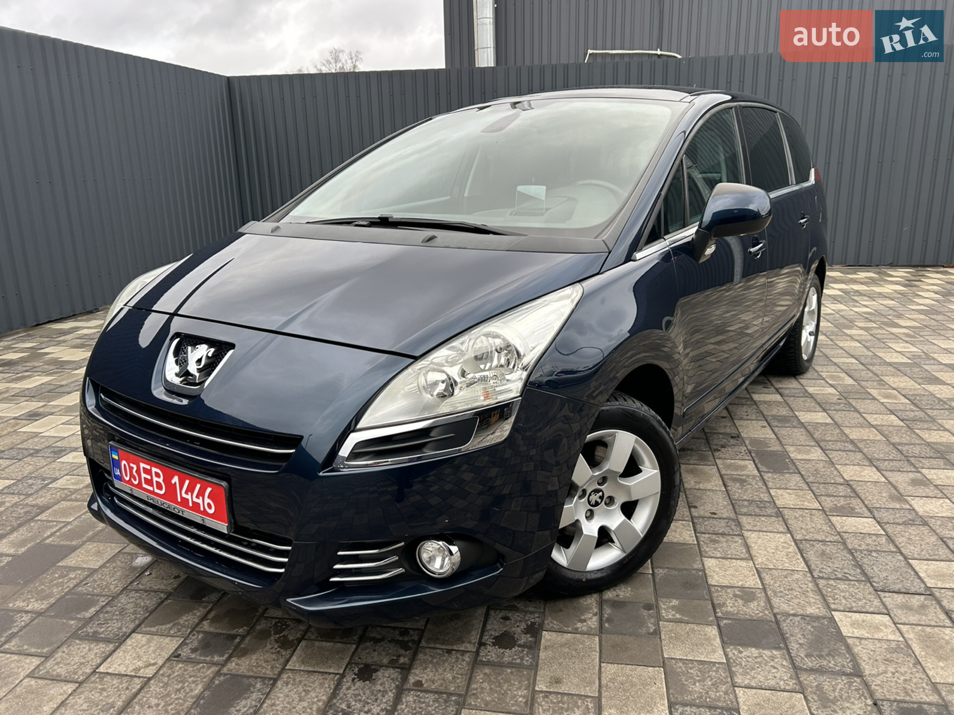 Peugeot 5008, 2011