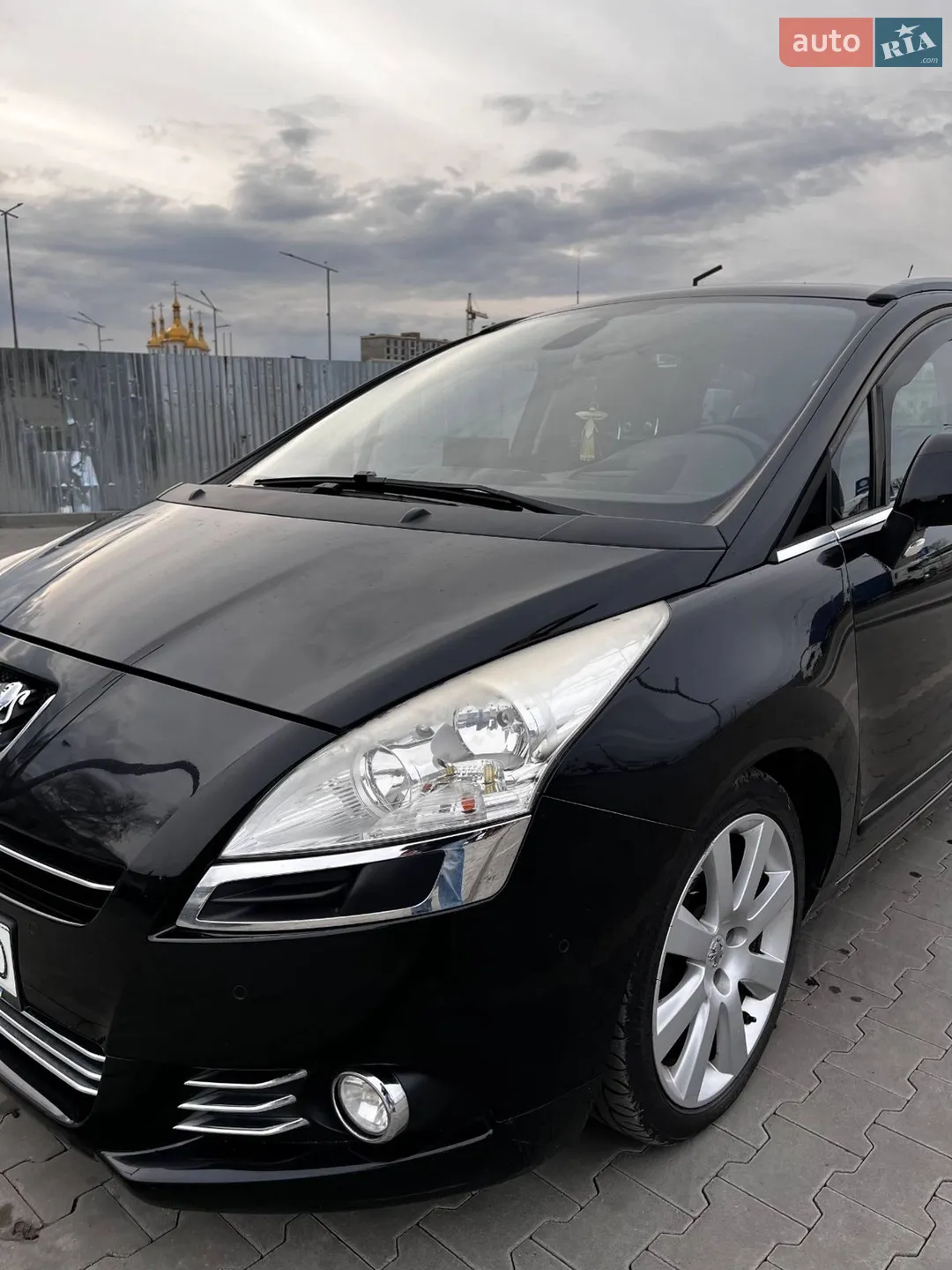 Peugeot 5008, 2011