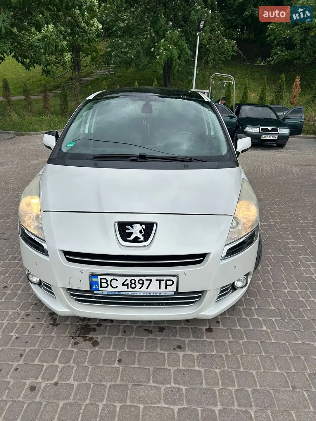 Peugeot 5008, 2012