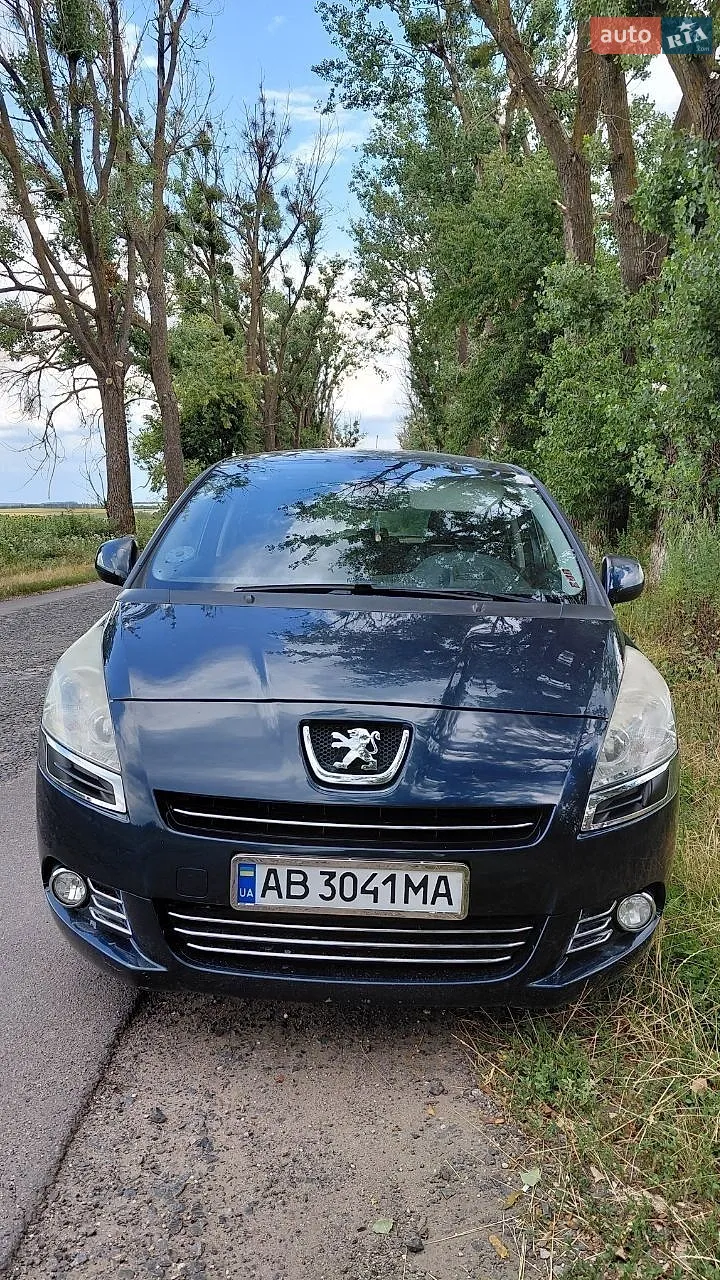 Peugeot 5008, 2011