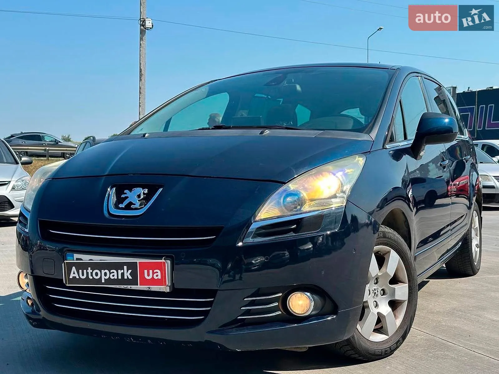 Peugeot 5008, 2011