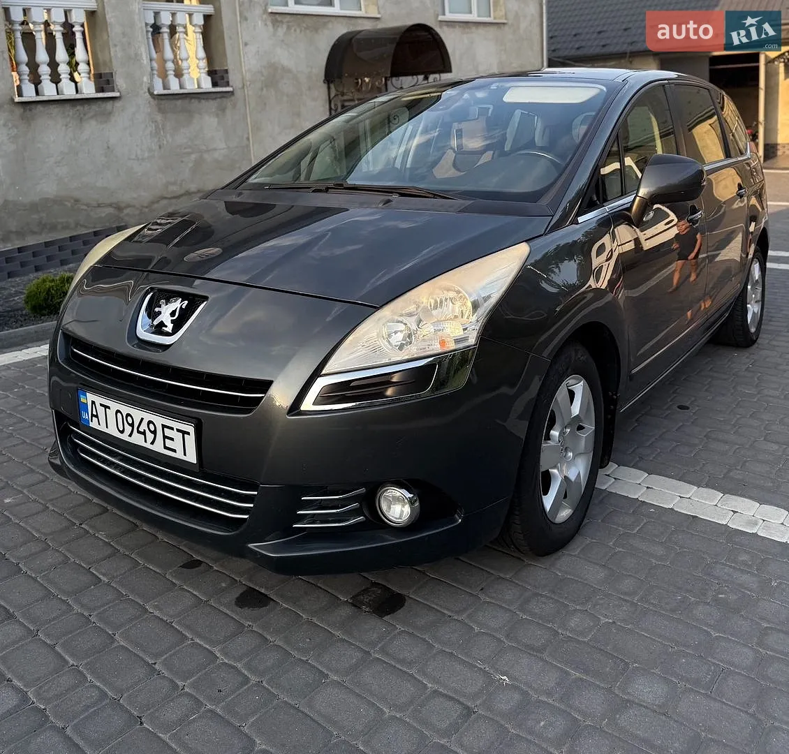 Peugeot 5008, 2011