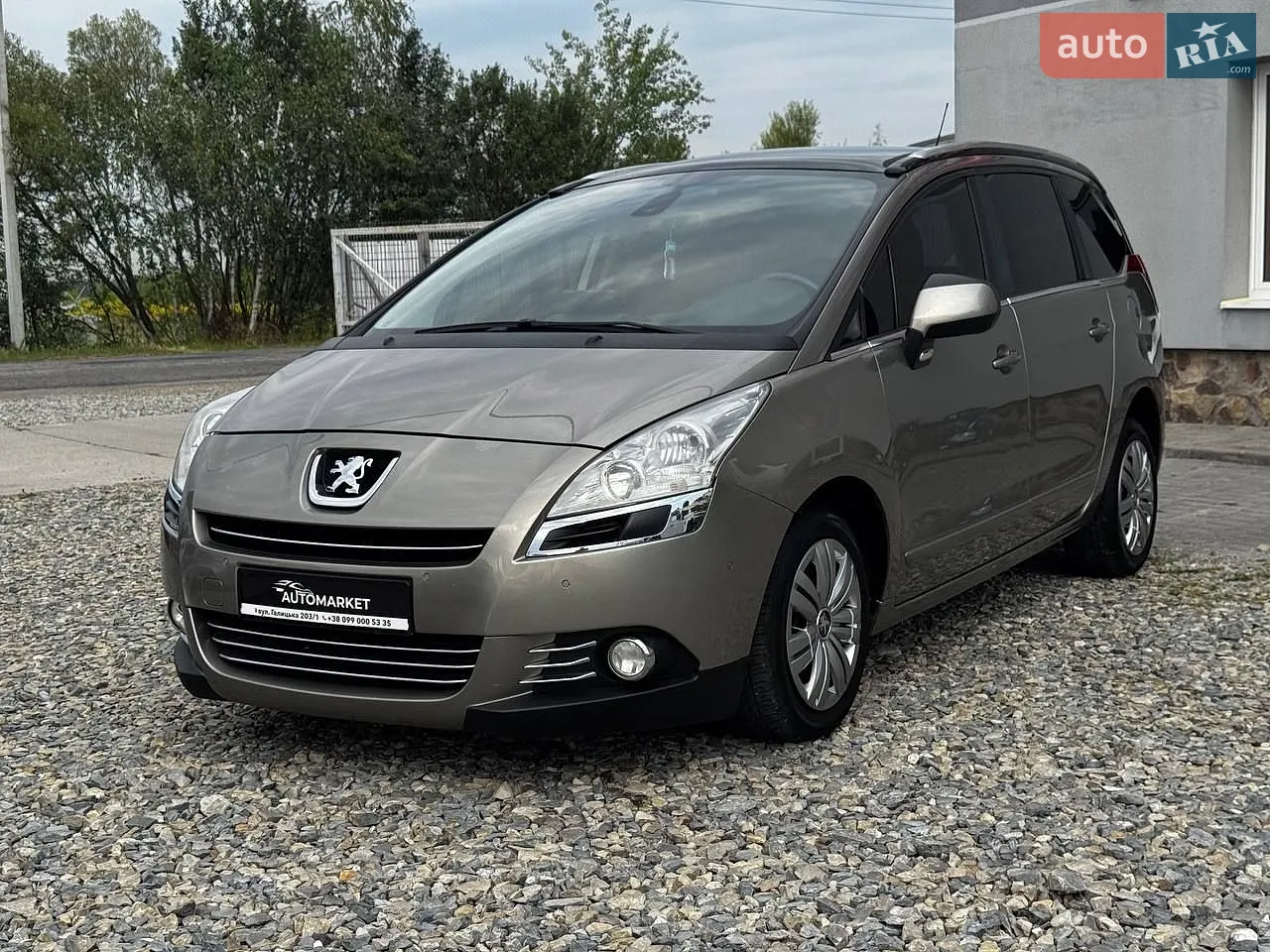 Peugeot 5008, 2010