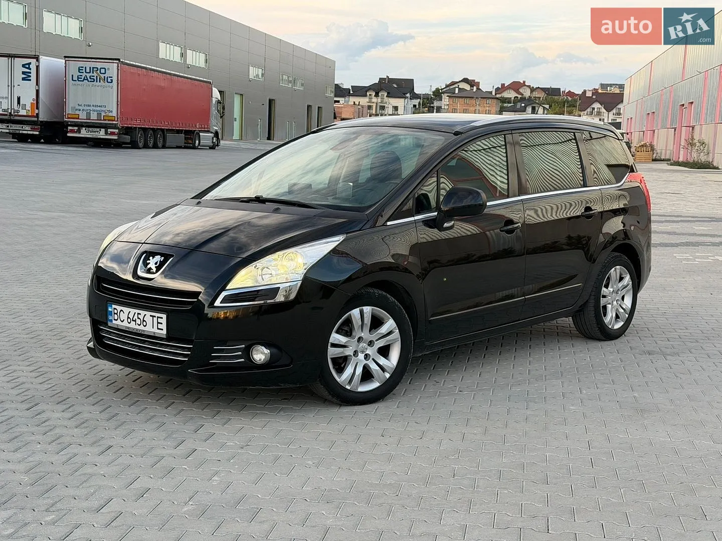 Peugeot 5008, 2010