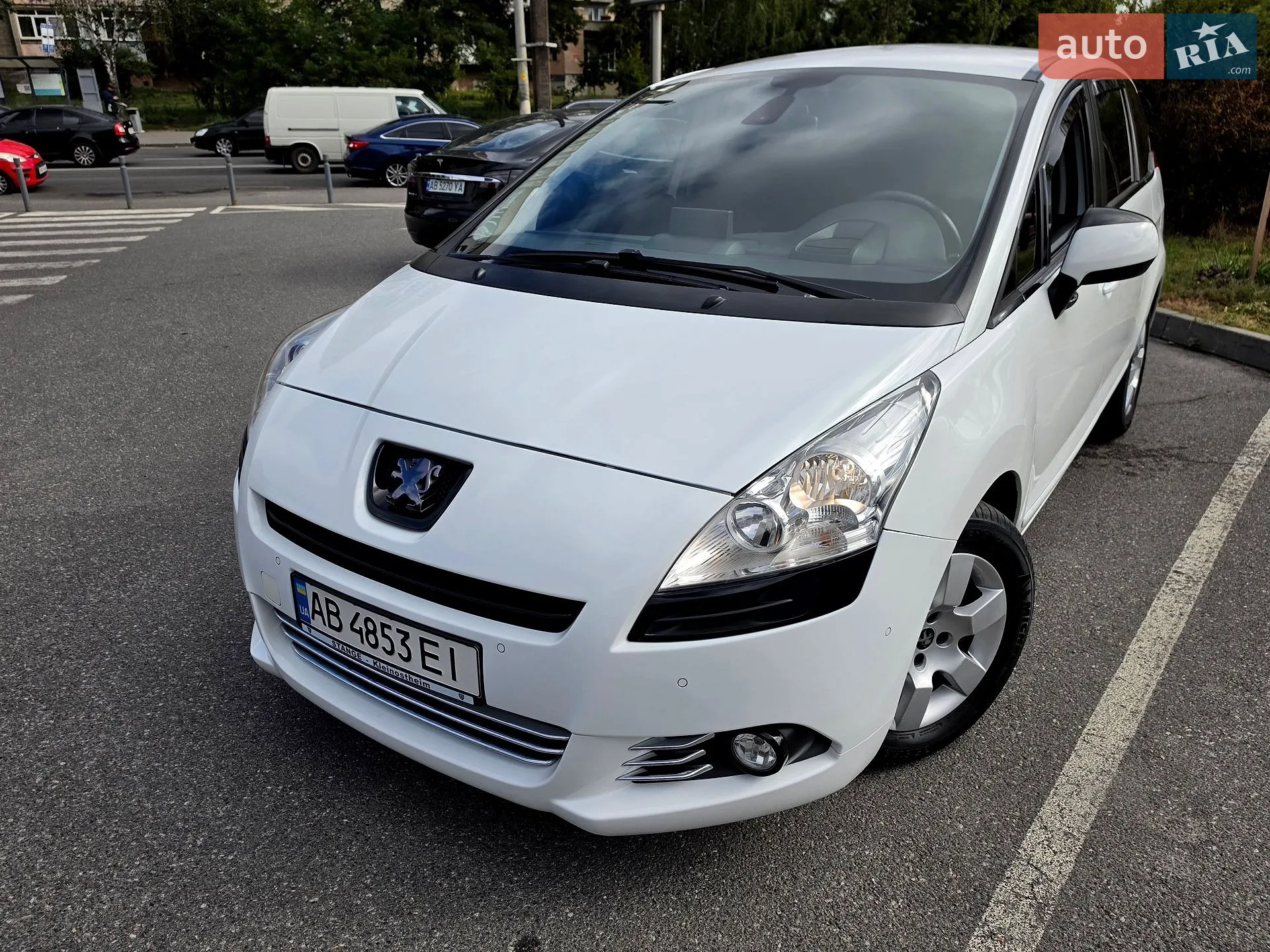 Peugeot 5008, 2012