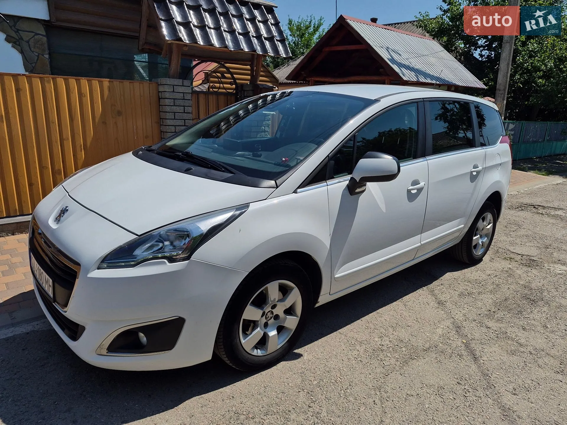 Peugeot 5008, 2015