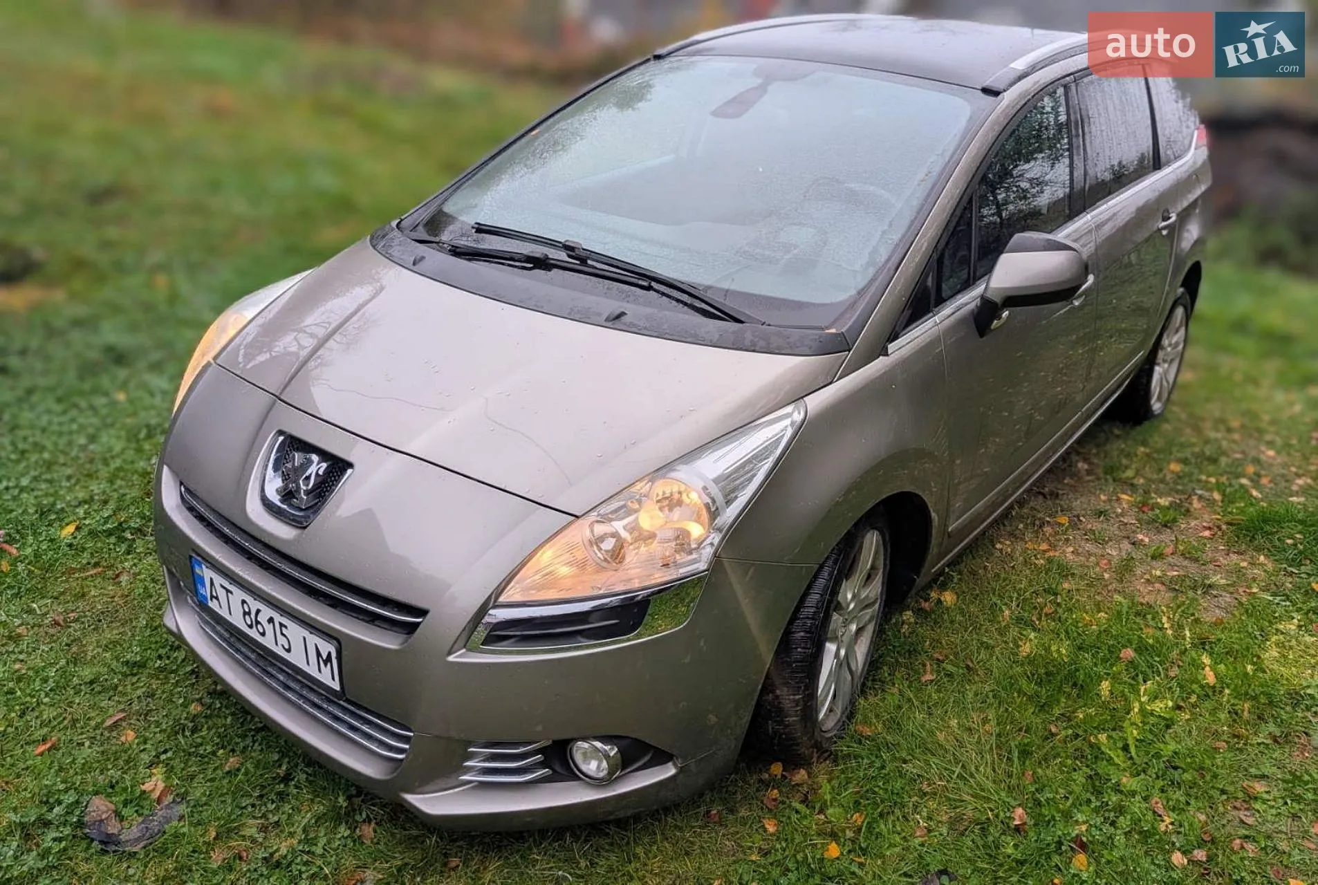 Peugeot 5008, 2011