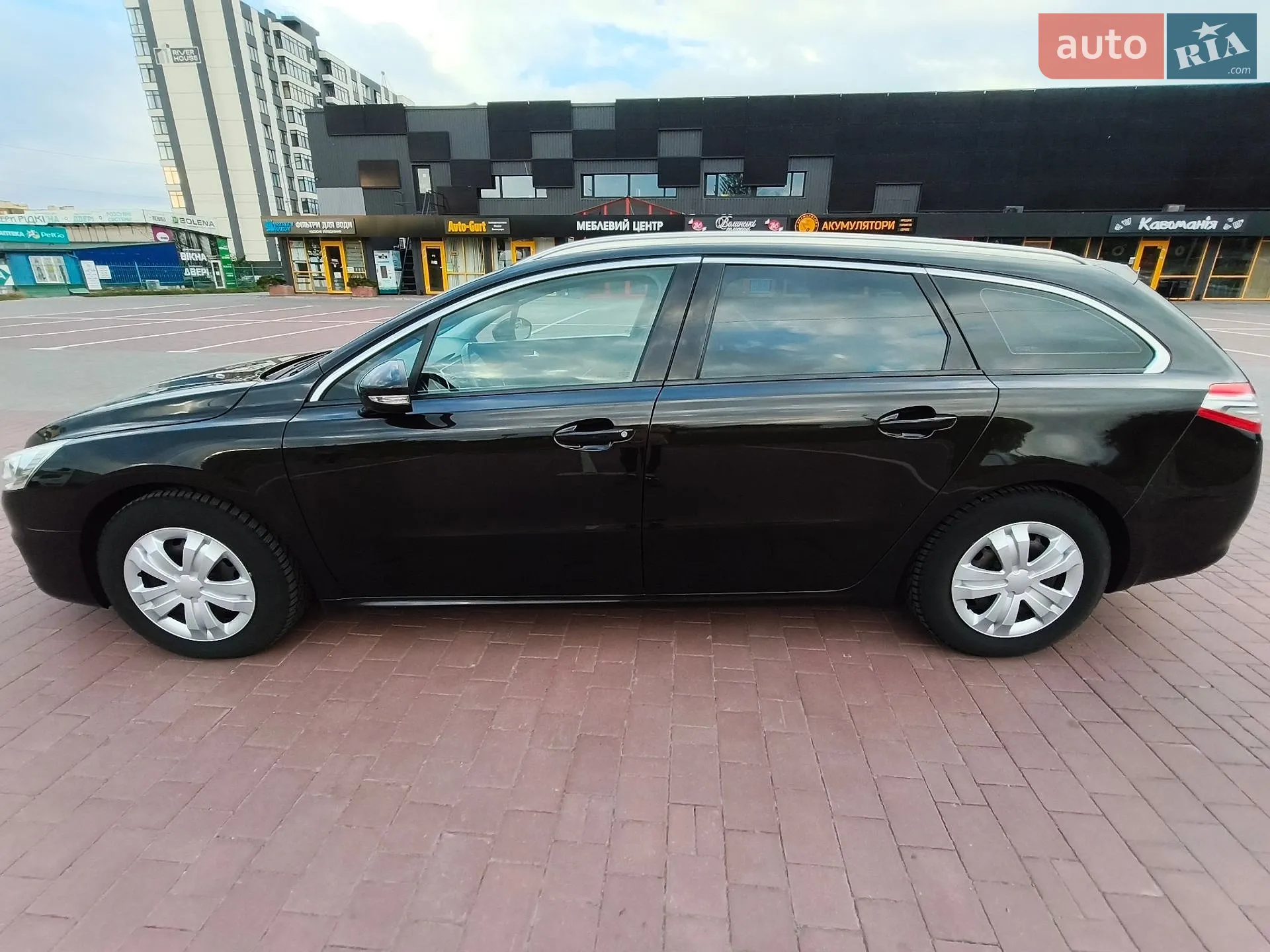 Peugeot 508, 2011