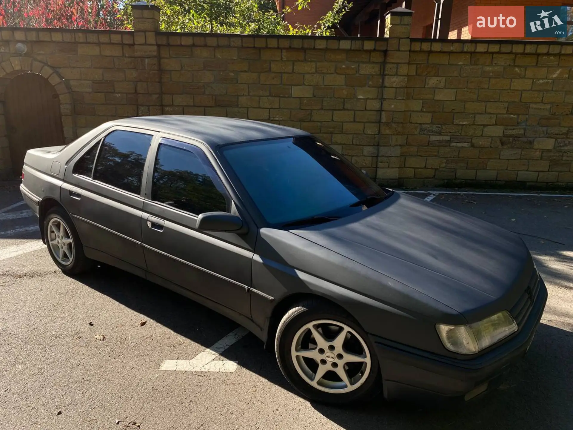 Peugeot 605, 1992