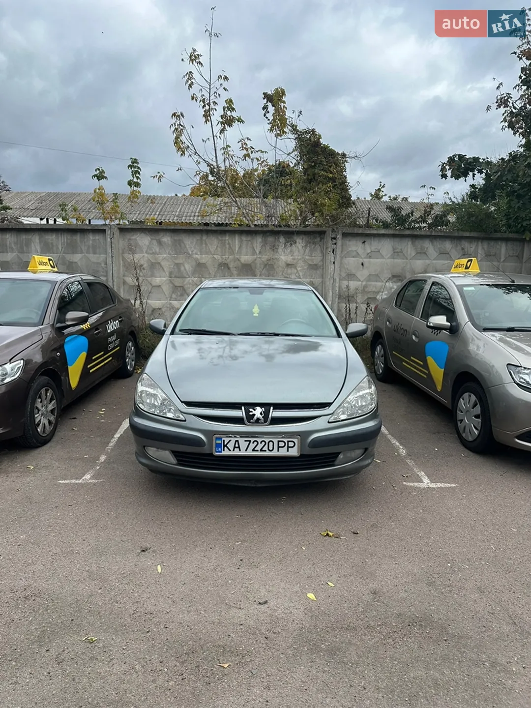 Peugeot 607, 2001