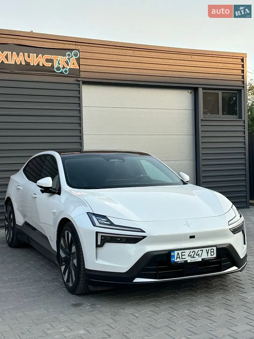 Polestar 4, 2024
