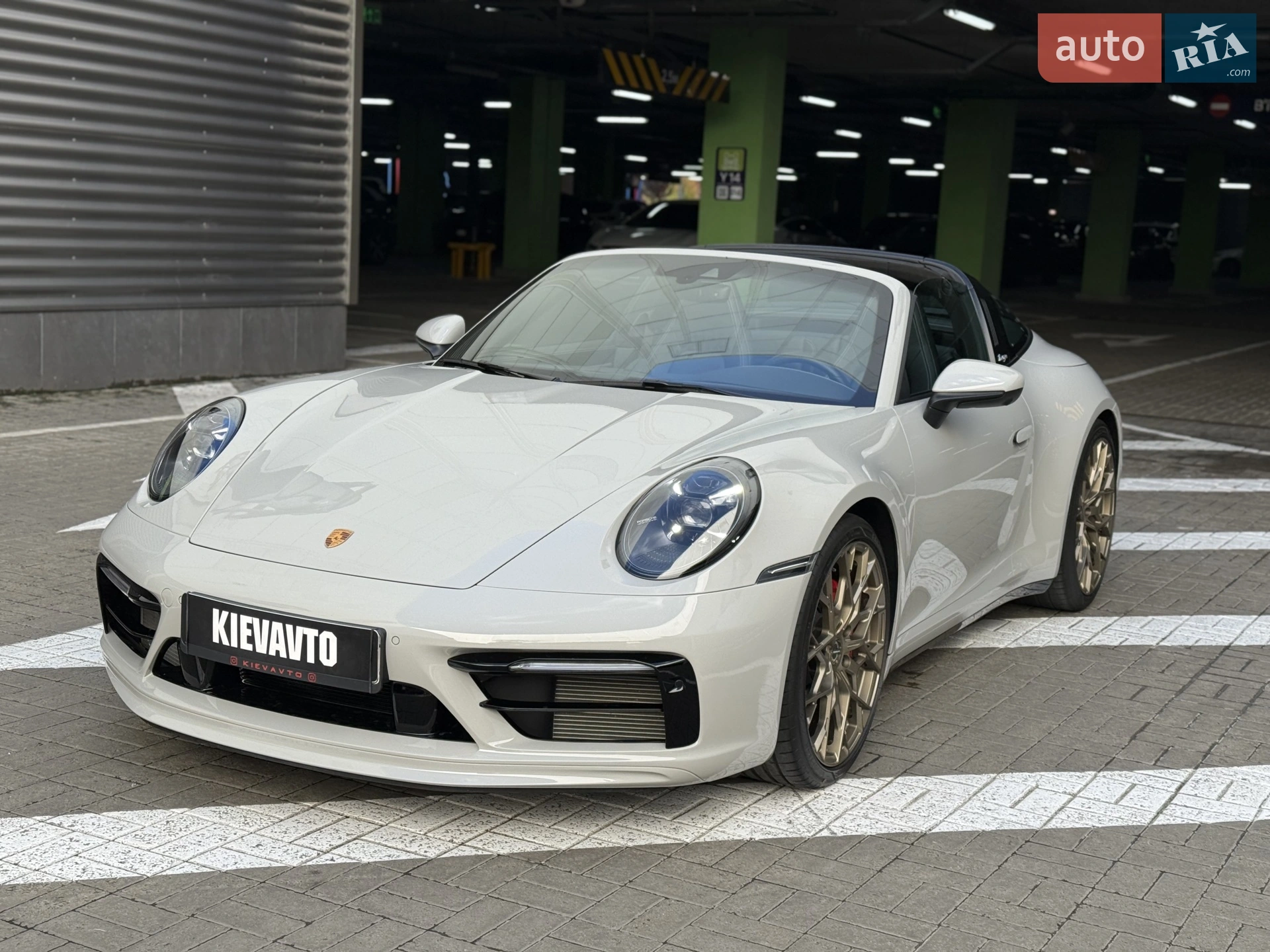 Porsche 911, 2023