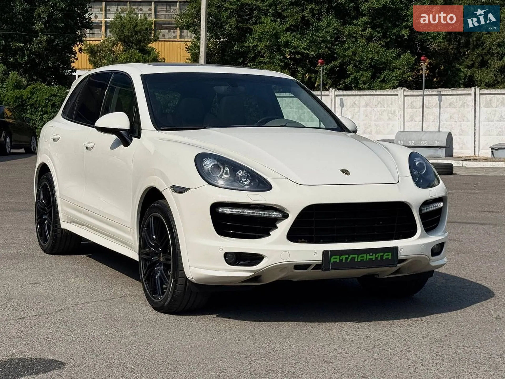 Porsche Cayenne, 2011