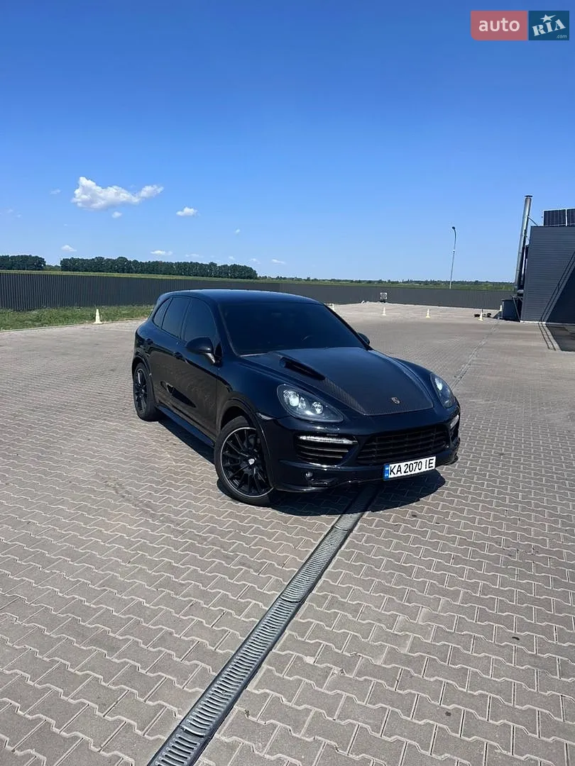 Porsche Cayenne, 2013
