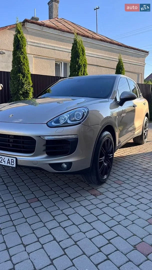 Porsche Cayenne, 2015
