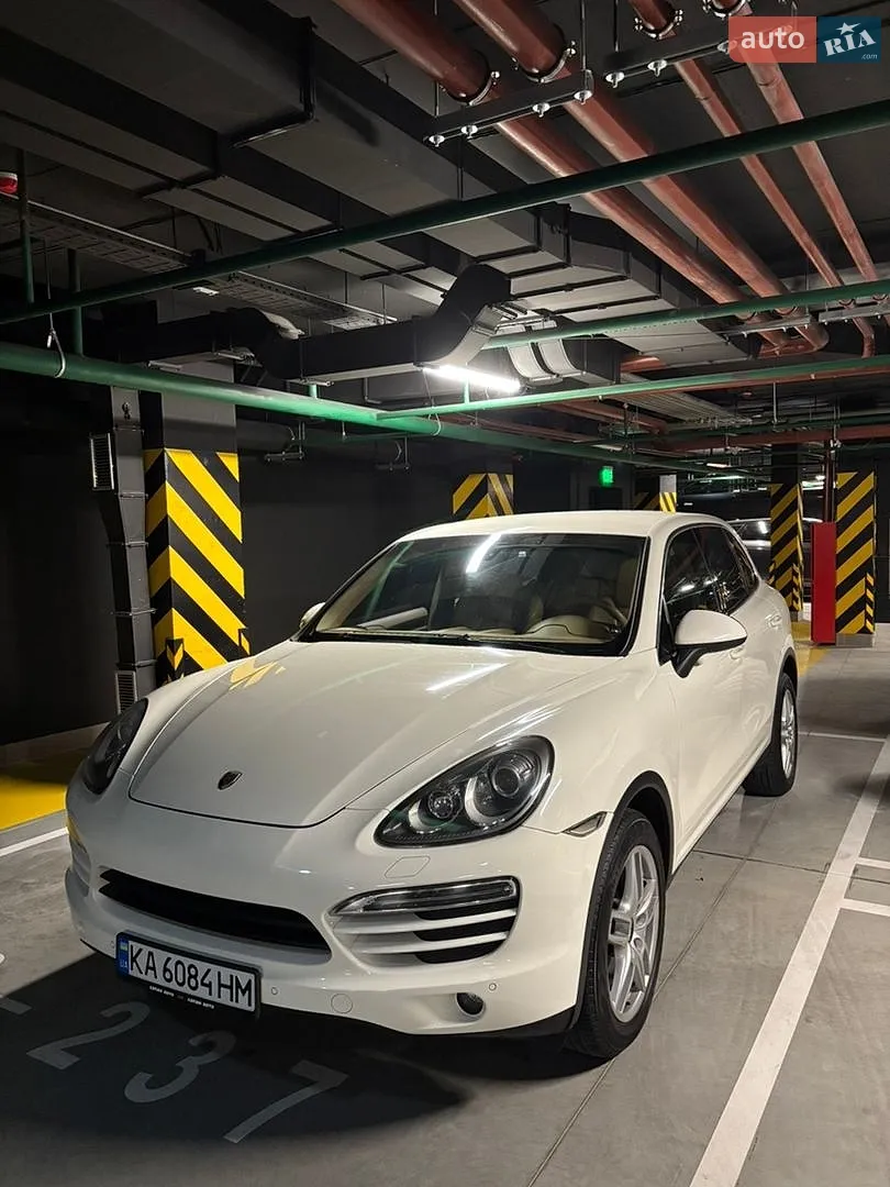 Porsche Cayenne, 2011