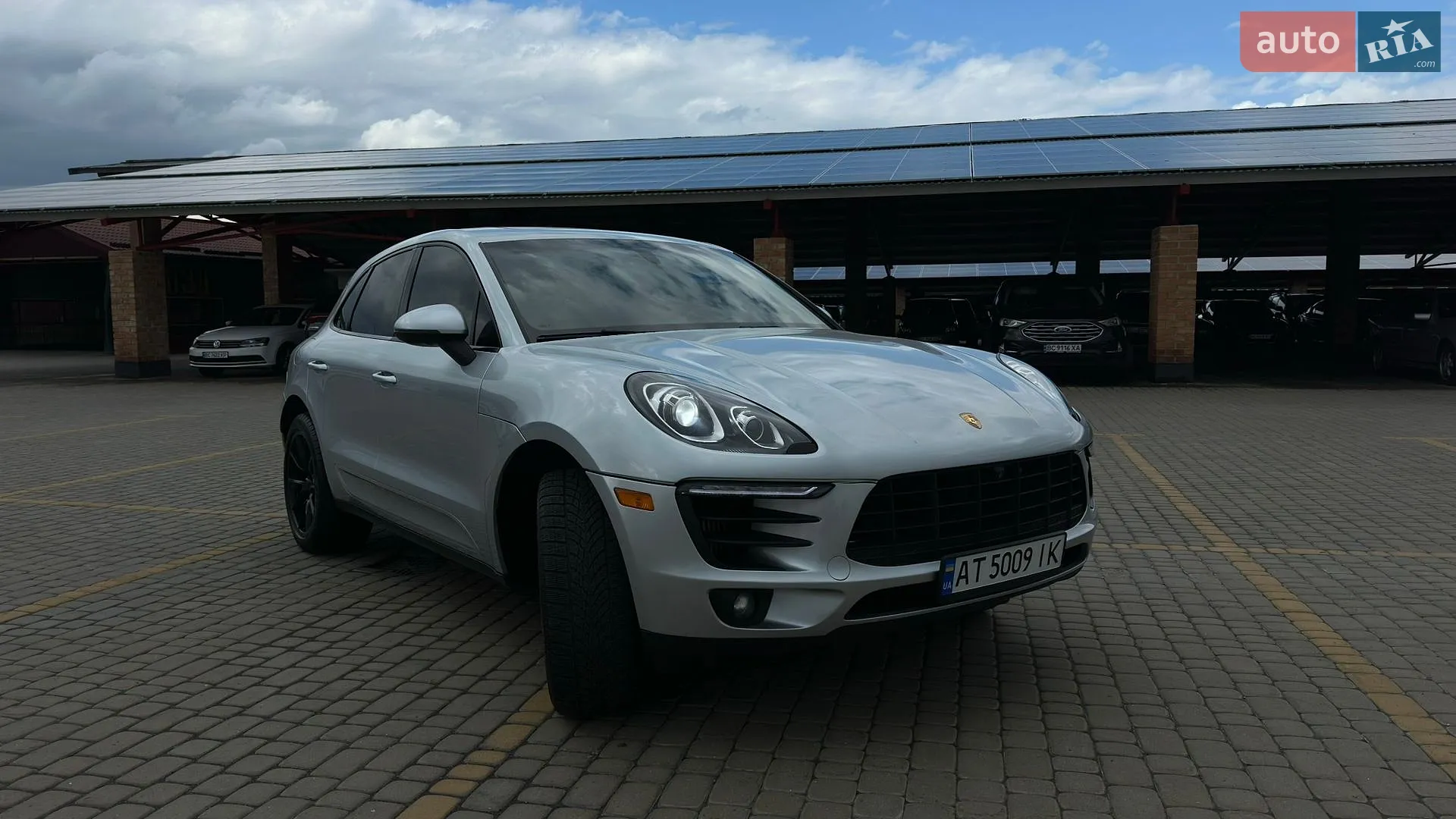 Porsche Macan, 2015