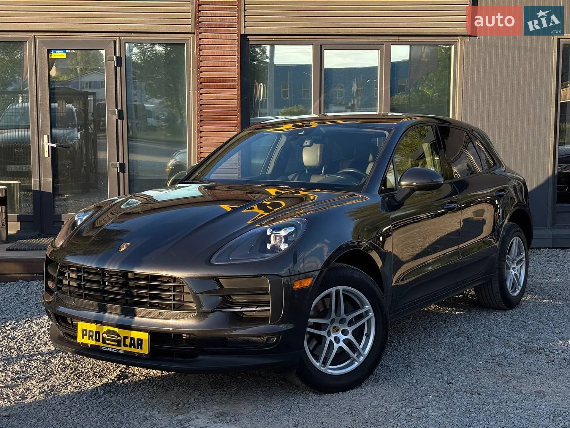 Porsche Macan, 2020