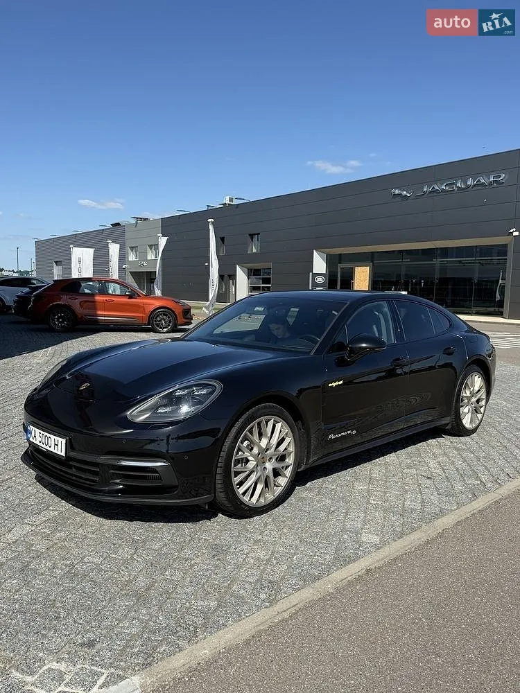 Porsche Panamera, 2020