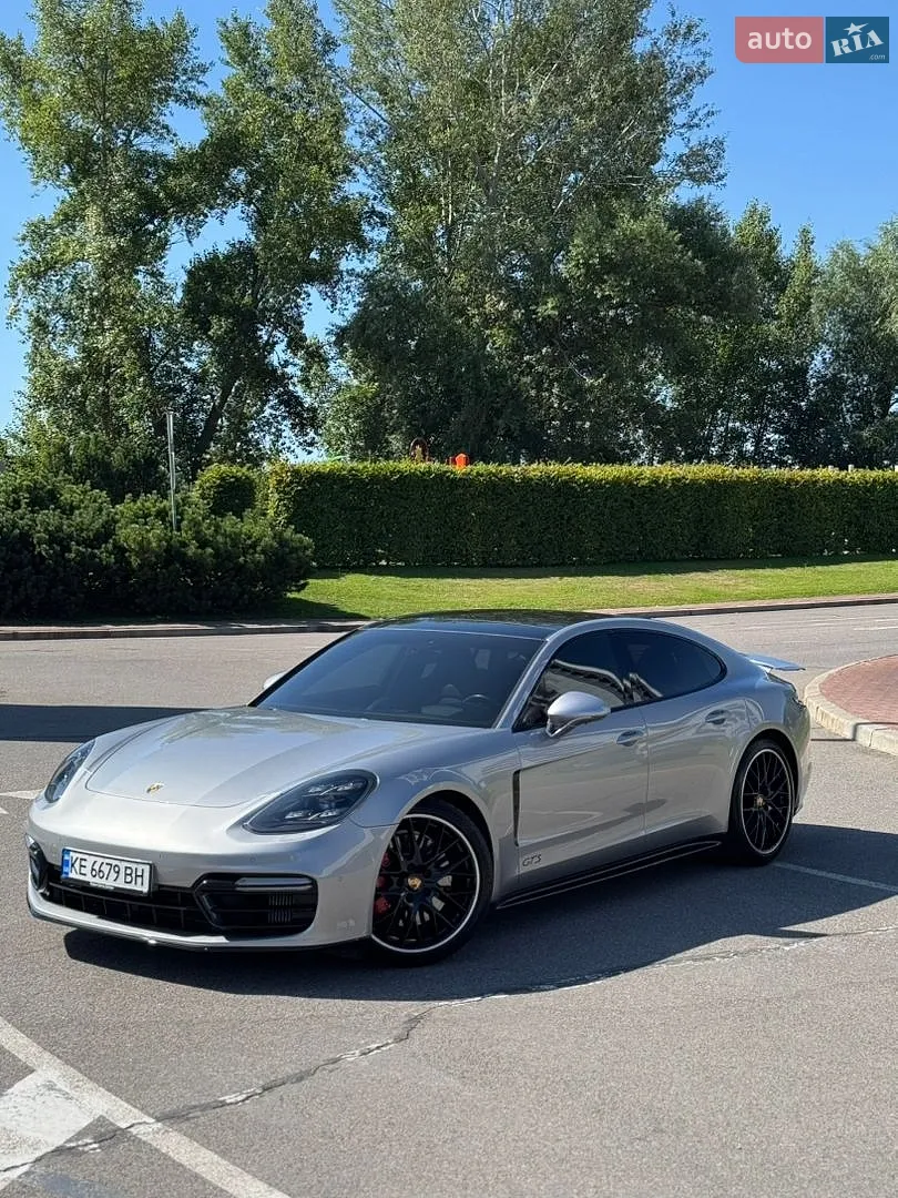 Porsche Panamera, 2019