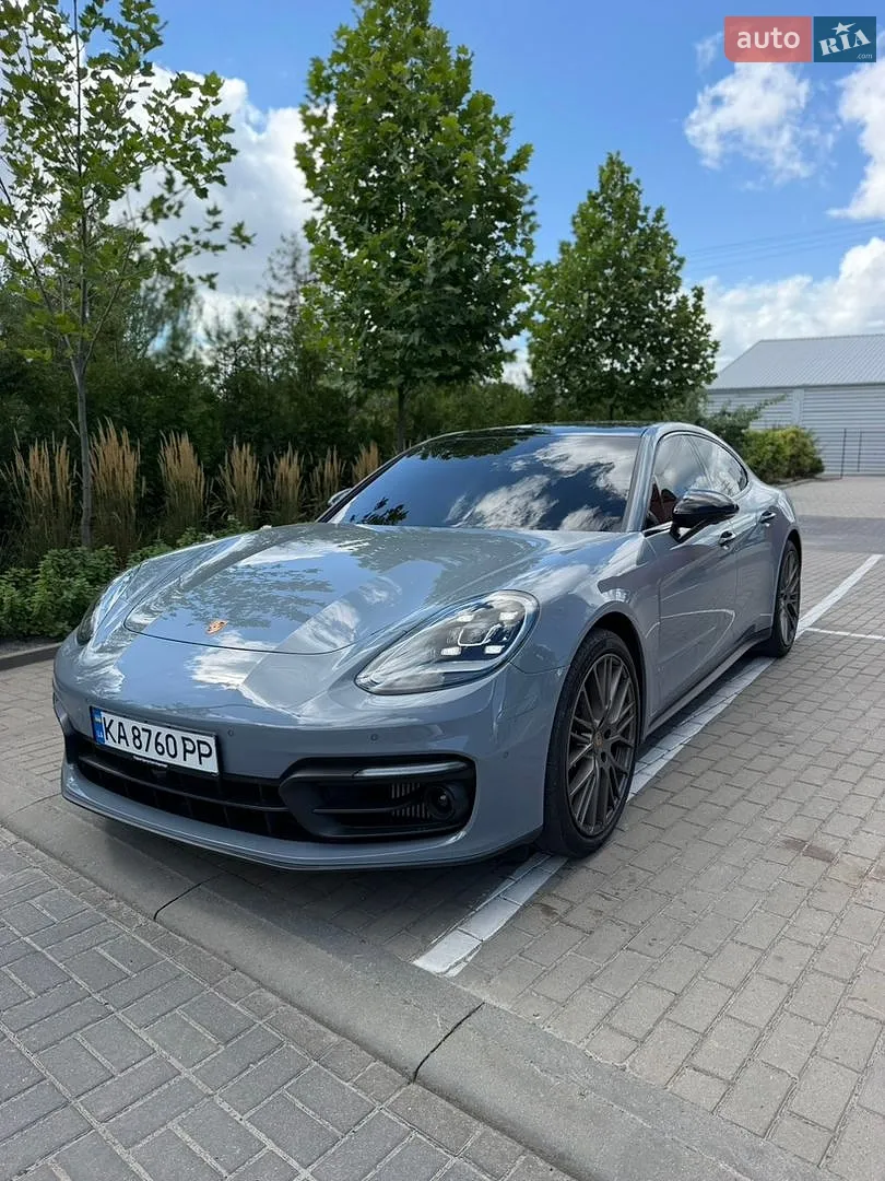 Porsche Panamera, 2023