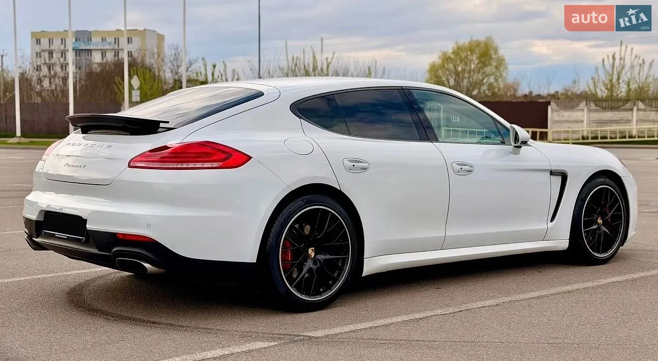 Porsche Panamera, 2013
