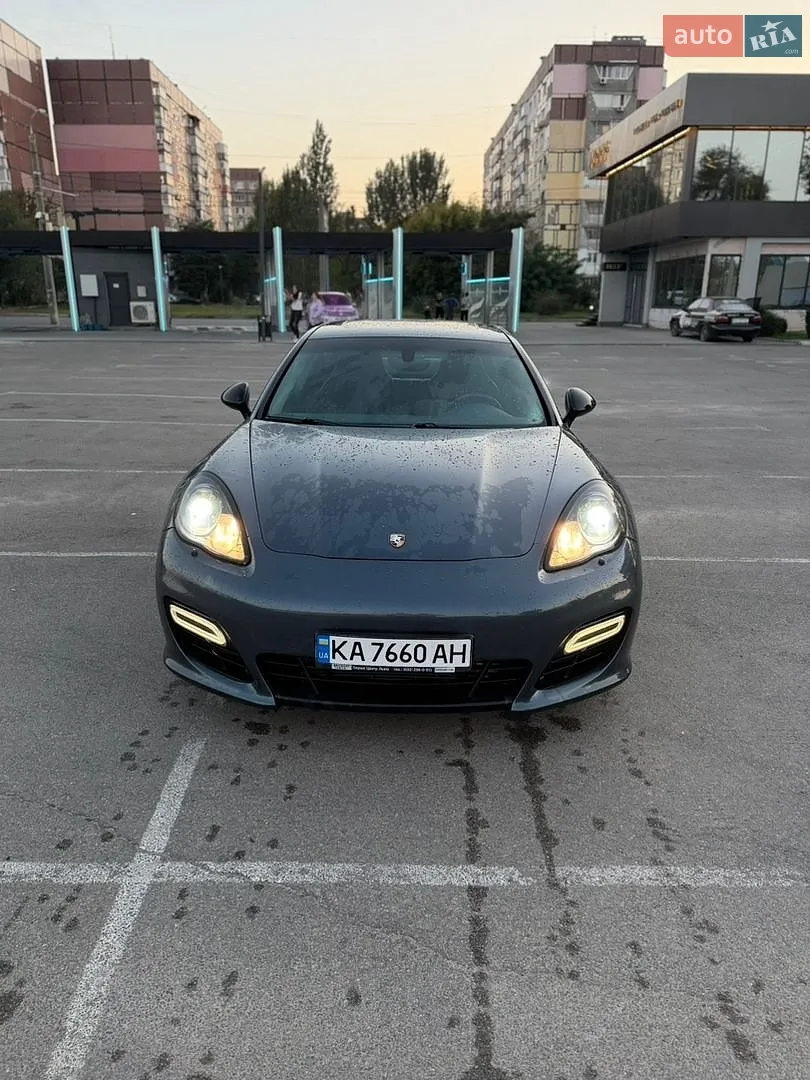 Porsche Panamera, 2012