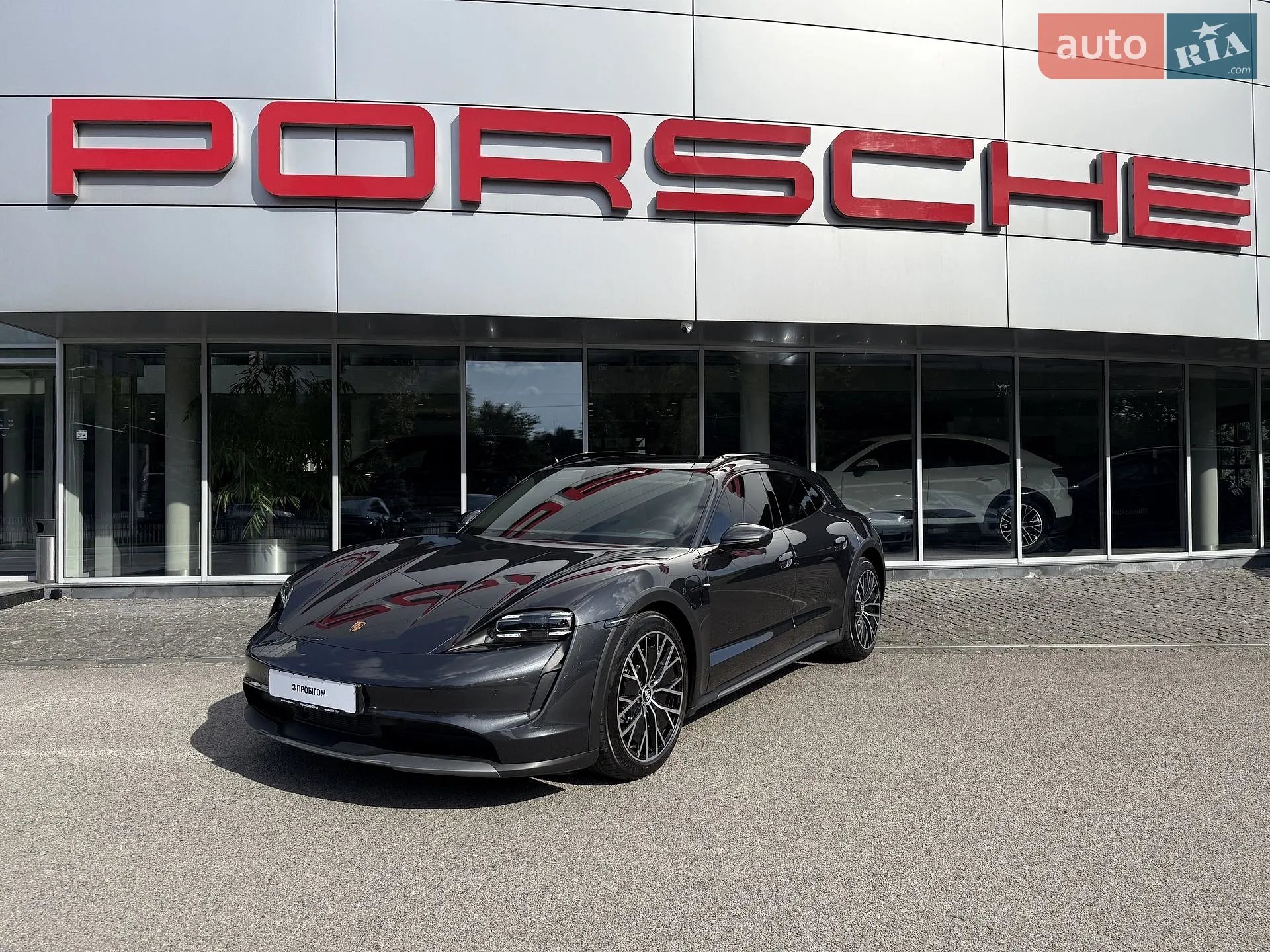 Porsche Taycan Cross Turismo, 2021