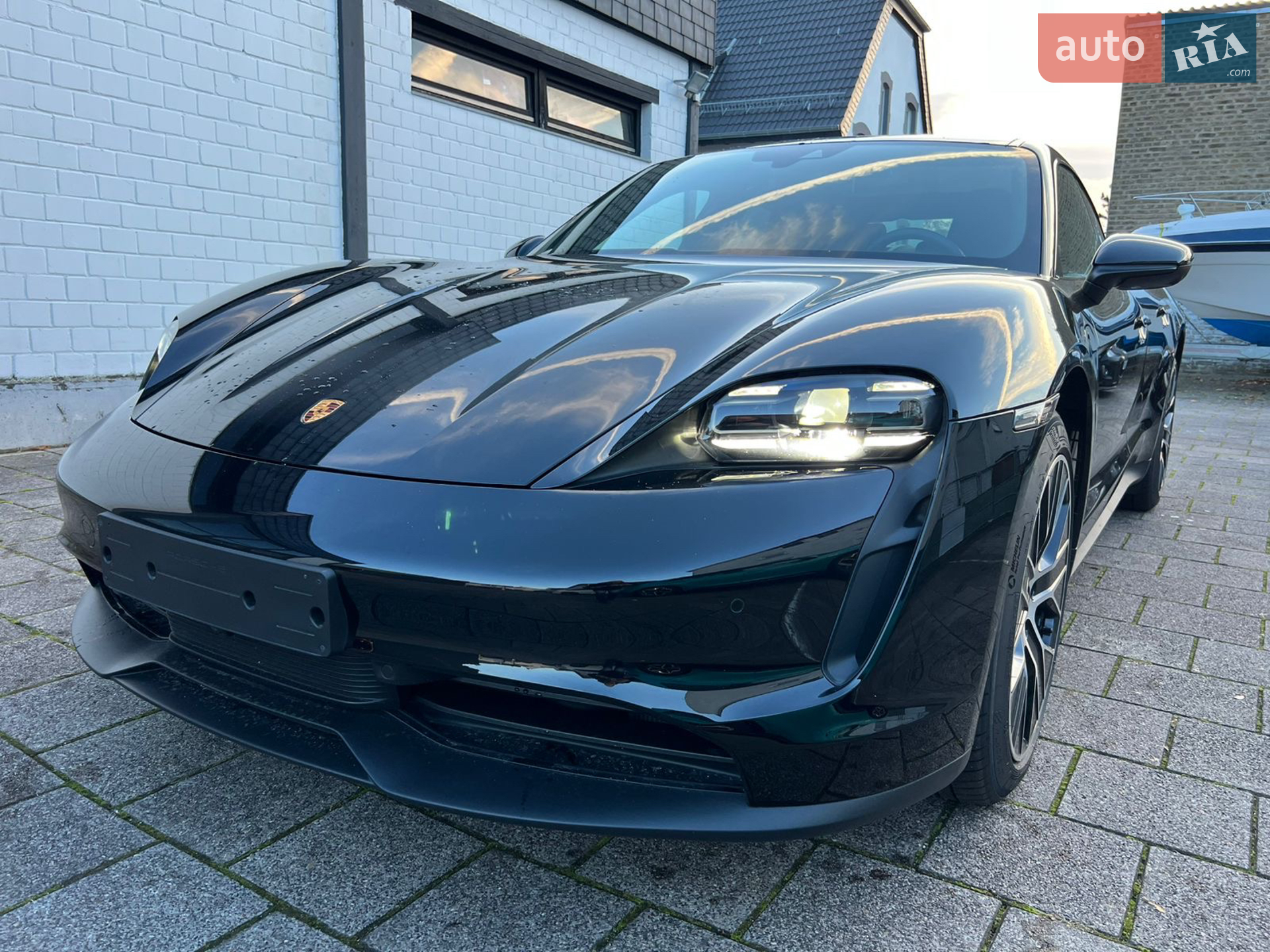 Porsche Taycan, 2023