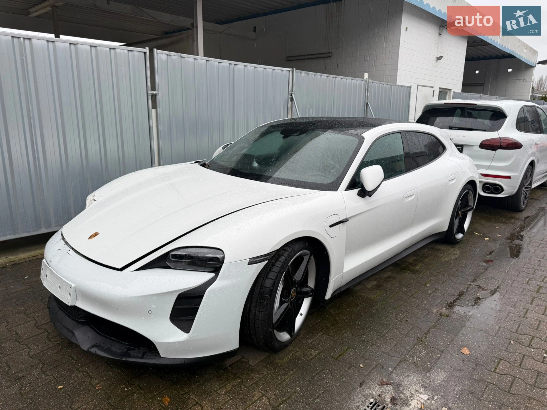 Porsche Taycan, 2023