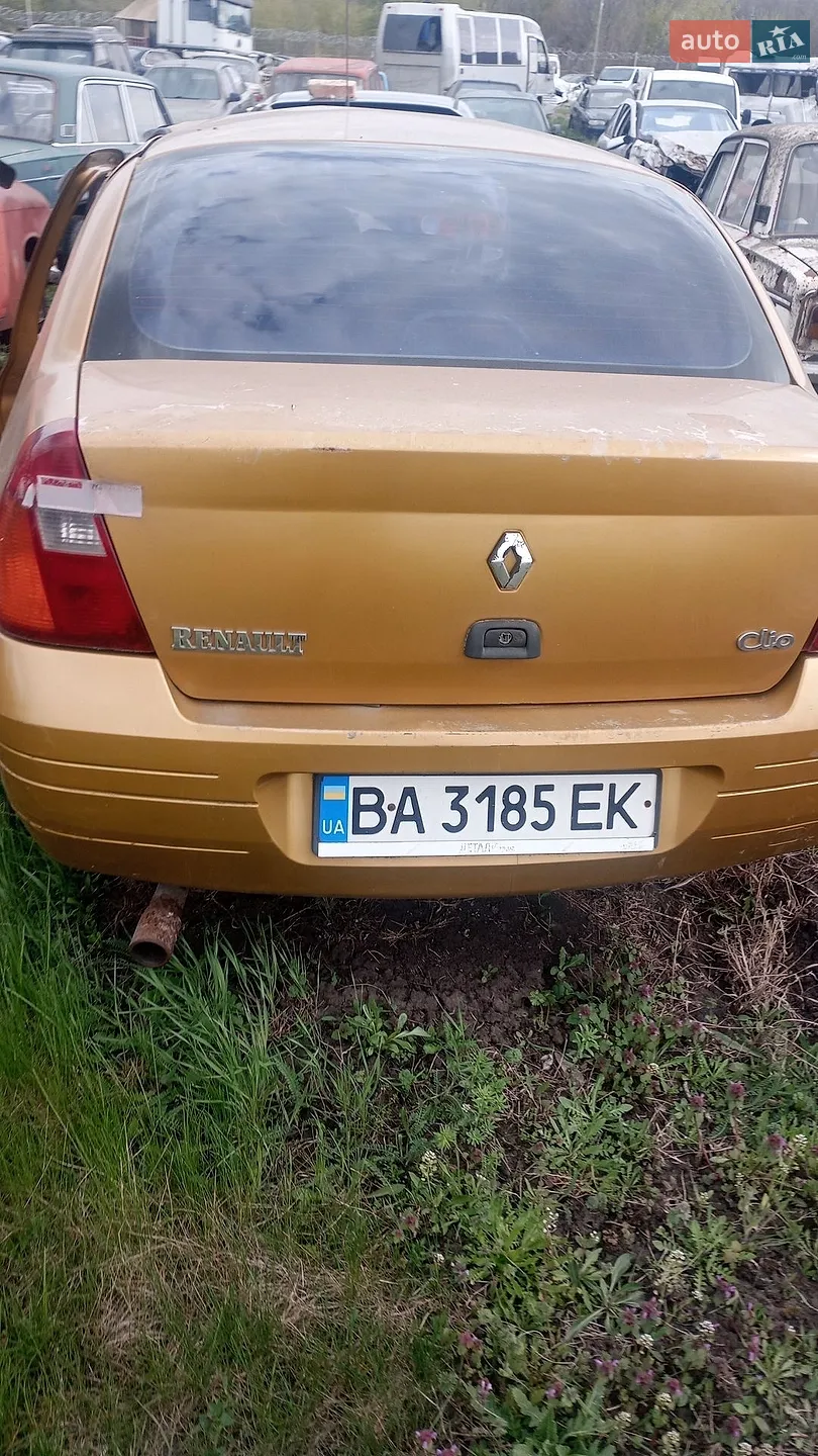 Renault Clio, 2001
