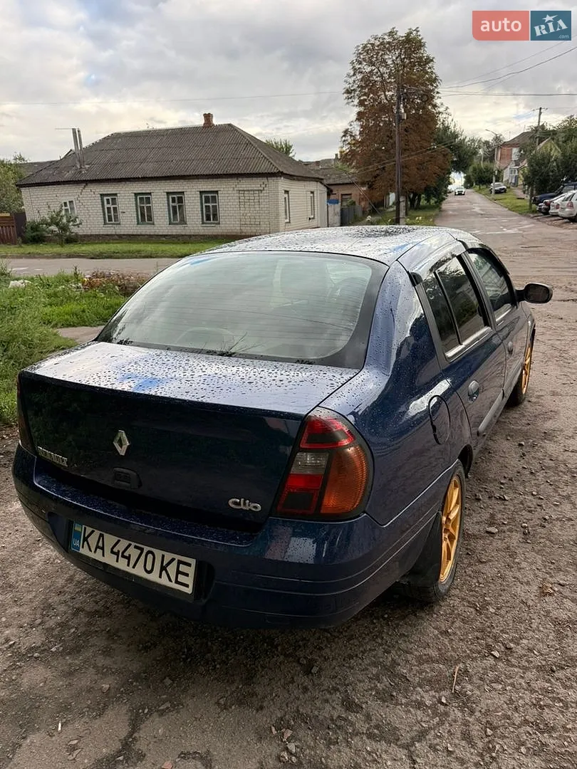 Renault Clio, 2001