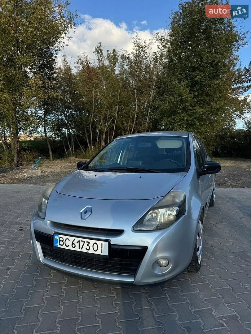 Renault Clio, 2011