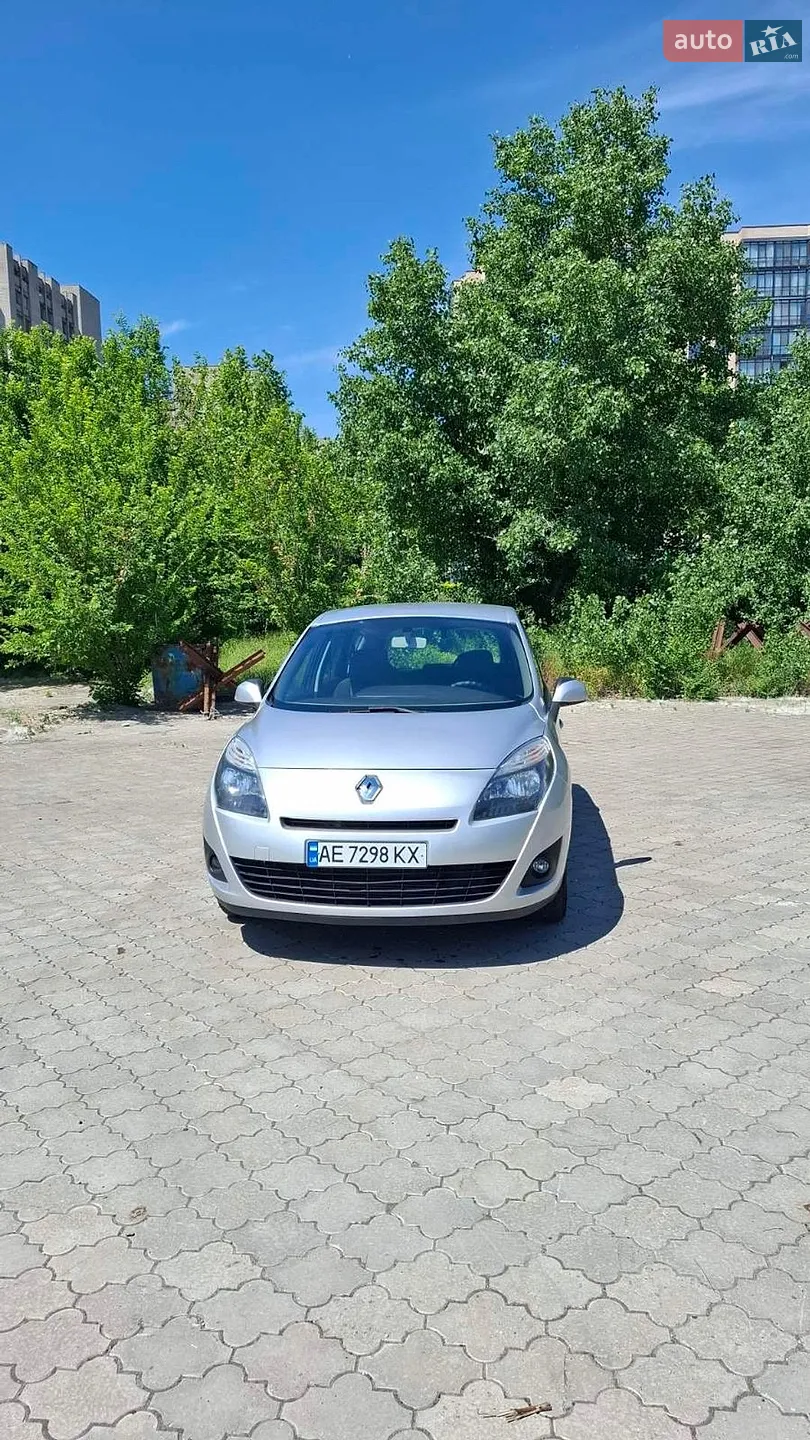 Renault Grand Scenic, 2011
