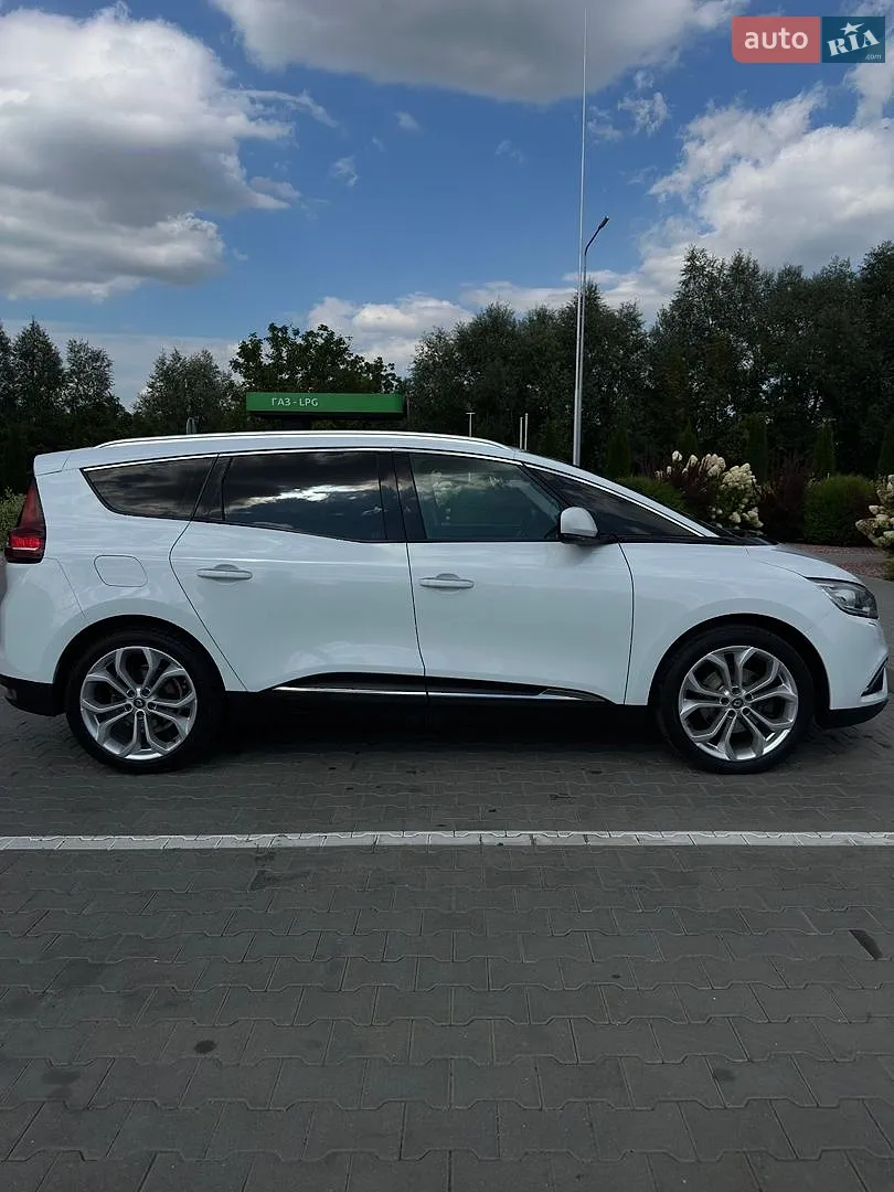 Renault Grand Scenic, 2017